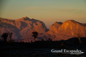 Spectacular hiking at Wadi Ghul, Oman's Grand Canyon, Jebel Shams,
