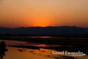 Sunset over the Zambezi, Mana Pools National Park, Zimbabwe, Africa