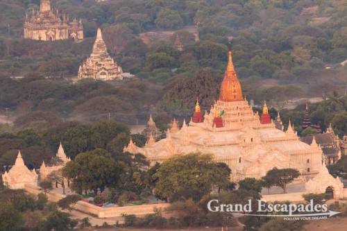 Pahto Ananda, Bagan, Myanmar