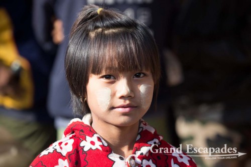 5-Day Market on Inle Lake, Myanmar - The five villages on the shore of Lake Inle take turns, so there is actually a market each day of the week.