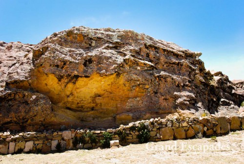 "Titi Khar'ka" or "Rock of the Puma", which gave the lake its name ... A little imagination is needed to recognize the form of the head of a Puma!