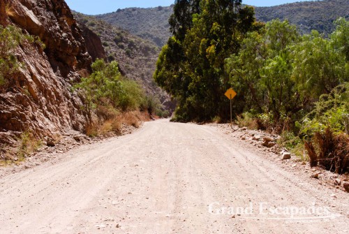 In the South of Bolivia, you only find terrible bumpy dirt road ... This is the main link from Potosi to Argentina!