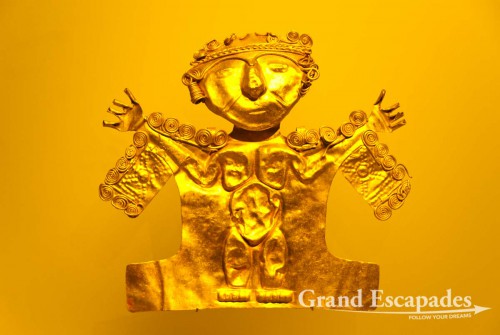 The Museo del Oro leaves nobody untouched. Not only does it display an unbelievable 55.000 (!) pieces made of gold and other materials, but the museum is also very cleverly organized.