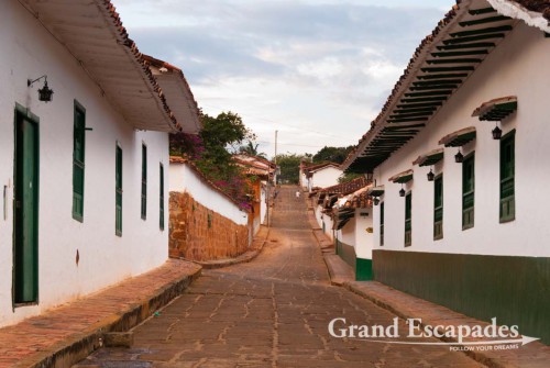 This is the perfect place to relax and & chill out: quiet, very few travellers, at least during the week when Colombian visitors are not around and no party hostels. The whole purpose of coming here is to stroll through the cobbled streets, marvel at the unique colonial architecture and drop in a few churches