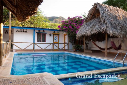 Nice swimming pool & great restaurant at the Divanga Hostel ... But disappointing rooms