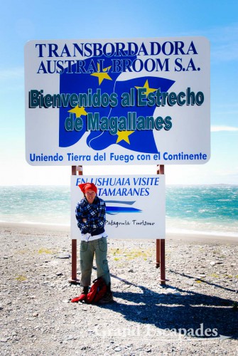 The wind was so strong on the Magellan Strait that day that the ferry could not dock. We had thus to wait for almost three hours for the wind to get down - Beagel Channel, Tierra del Fuego, Argentina