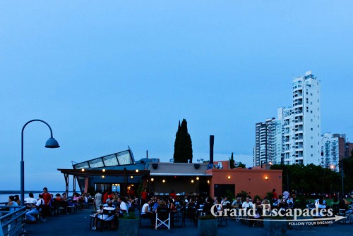 Along Costera Sur, you find many bars & restaurants and many places to do a barbecue ... Rosario, Argentina