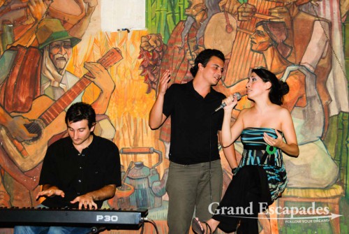 La Pena del Colorado was one of the places we went with the Spanish school. There, singer Noelia Moncada introduced us to "Música de folclórica Argentina, Latinoamericana y ciudadana". This show was absolutely fantastic! Buenos Aires, Argentina