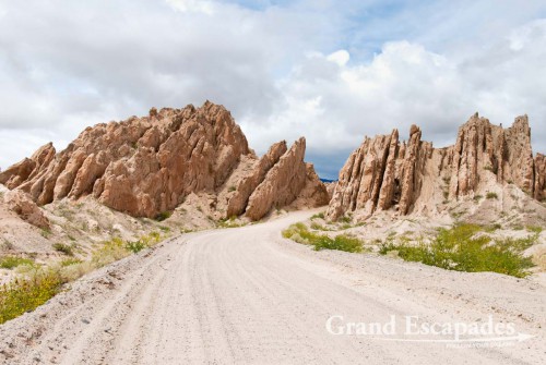 After leaving Quilmes, we started travelling on the famous Ruta 40, the longest road in Argentina with over 4.700 kilometres. It basically runs through all of Argentina. It starts in San Salvador de Jujuy near the border to Bolivia and passes through amazing scenery before it ends in Tierra del Fuego.