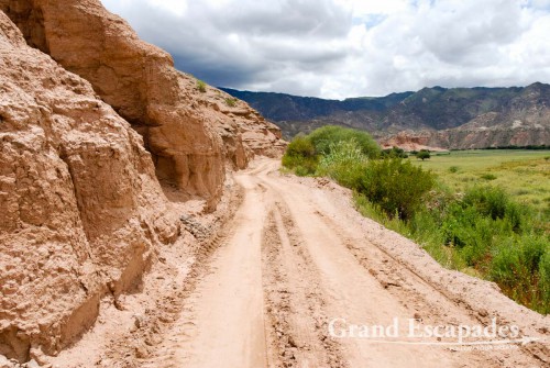After leaving Quilmes, we started travelling on the famous Ruta 40, the longest road in Argentina with over 4.700 kilometres. It basically runs through all of Argentina. It starts in San Salvador de Jujuy near the border to Bolivia and passes through amazing scenery before it ends in Tierra del Fuego.