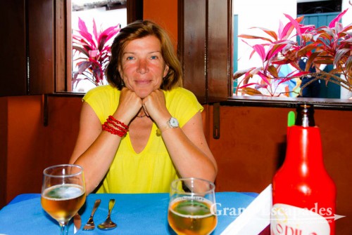 Heidi is delighted at the idea of finally enjoying a different cuisine at the O´Nilo, an Arabic restaurant! Salvador de Bahia, Brazil