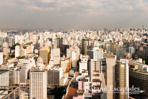 View of Sao Paulo from the top of the highest building, the Edicifío Italia, on the 42nd floor ... Unbelievable!