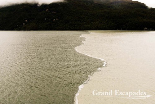 Cruise from Puerto Montt to Puerto Natales, Patagonia, Chile - When we woke up the next morning it was raining, there was fog and the wind made a longer stay on deck uncomfortable, at least for Heidi: Gilles stayed there several hours