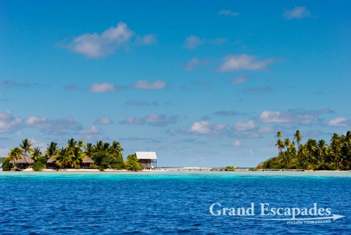 Fakarava Atoll, French Polynesia - The very name Tahiti probably triggers the wildest imaginations in most people, a tropical island with white sandy beaches lined with palm trees