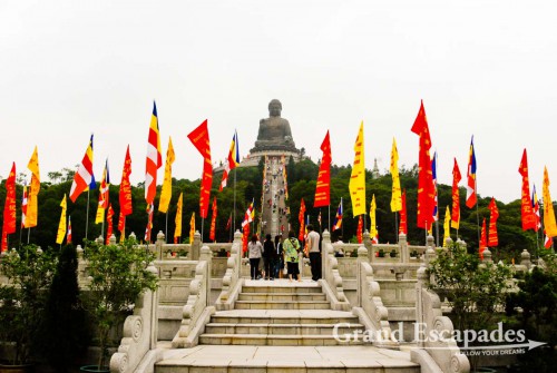 "The world's largest outdoor seated bronze Buddha sits serenely atop Ngong Plateau". This is the official tourism ad for this place on Lantau... Do not expect a quiet place, this is a major attraction for both Chinese and non-Chinese tourists! But it is truly impressive