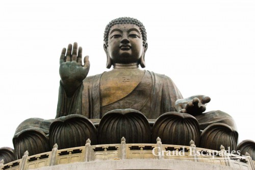 "The world's largest outdoor seated bronze Buddha sits serenely atop Ngong Plateau". This is the official tourism ad for this place on Lantau... Do not expect a quiet place, this is a major attraction for both Chinese and non-Chinese tourists! But it is truly impressive