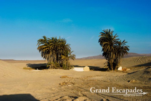 A 7 hours bus ride took us from Lima to Nasca across the desert along the cost of Peru ...