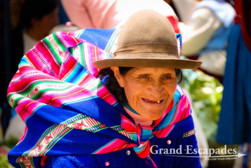 At the market in Pisac, Sacred Valley, near Cuzco, Peru, South America
