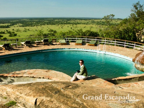 Lobo Wild Life Lodge in the North Serengeti, here it is a lot more quiet than in the crowded lodges in the south of the park. The view from the terrace is simply breathtaking ...