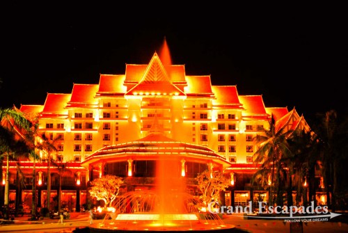 Jinghong, the capital of the Xishuangbanna province, seems like the Chinese Riviera, China
