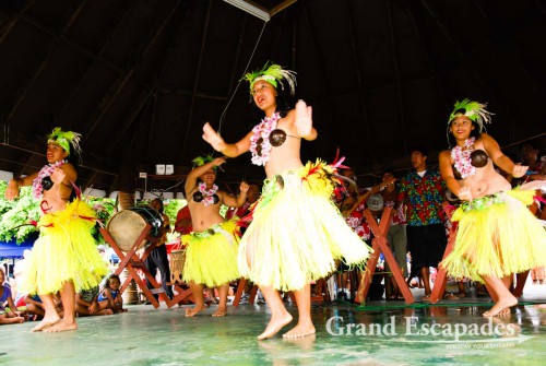 Traditional Dance on Rarotonga, Cook Islands
