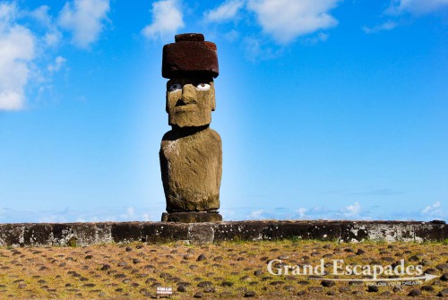 Moai, in Ahu Tahai, close to Hanga Roa, Rapa Nui or Easter Island, Pacific