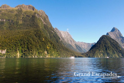 Sailing the Milford Sound on the MV Friendship, South Island, New Zealand