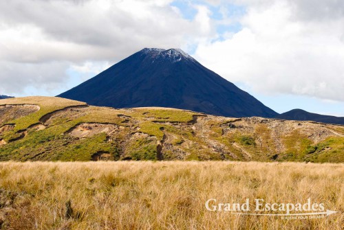 Mount Ngauruhoe, Tongariro Alpine Crossing, Tongariro National Park, North Island, New Zealand