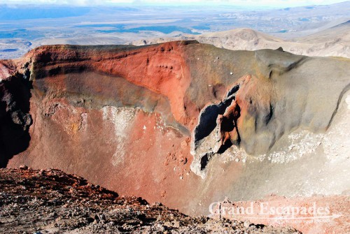 Red Crater, Tongariro Alpine Crossing, Tongariro National Park, North Island, New Zealand
