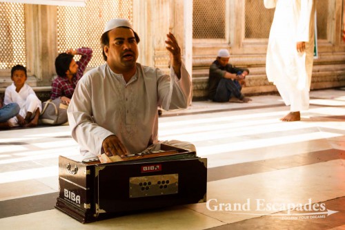 Hazrat-ud-din Dargah, Delhi, India